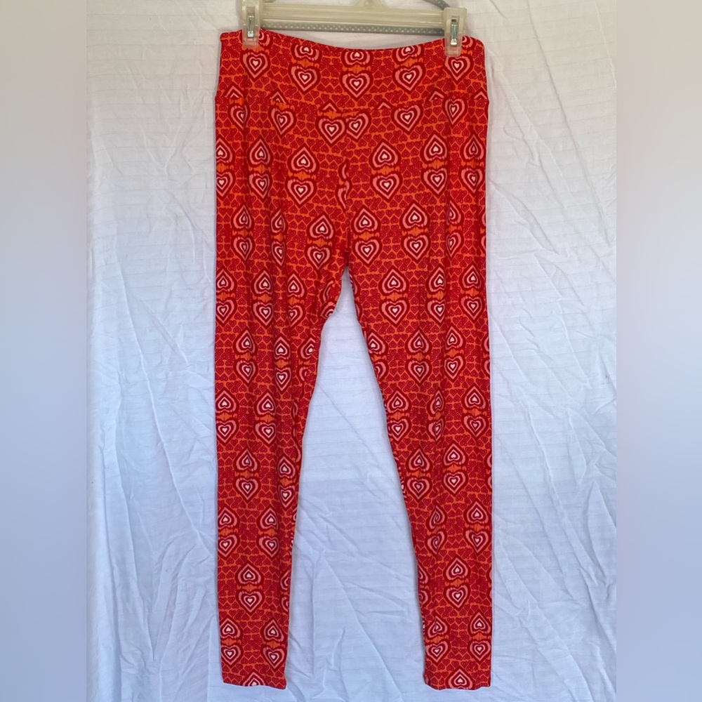 BNWOT Tall & Curvy Red Hearts Leggings Comfy Stretch Pants TC(10-20)